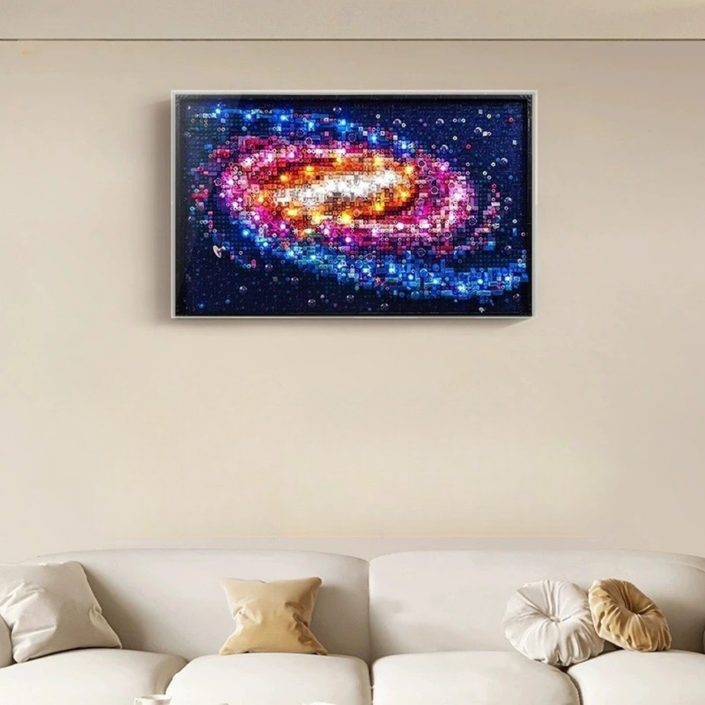 ™Galaxa | מסגרת תמונה אמנות פיקסל – עיצוב , ארון תקרה