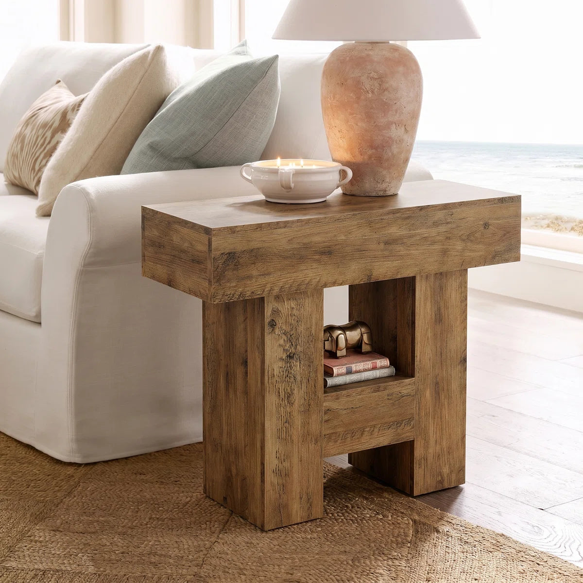 Celeste™ | Mesa auxiliar estrecha estilo farmhouse con acabado rústico