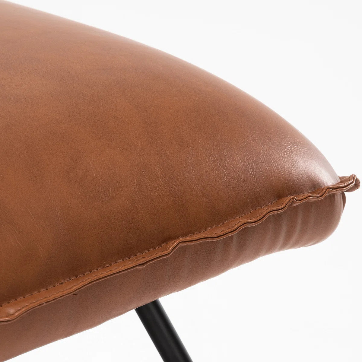 Lirio™ | Sillón decorativo de cuero sintético